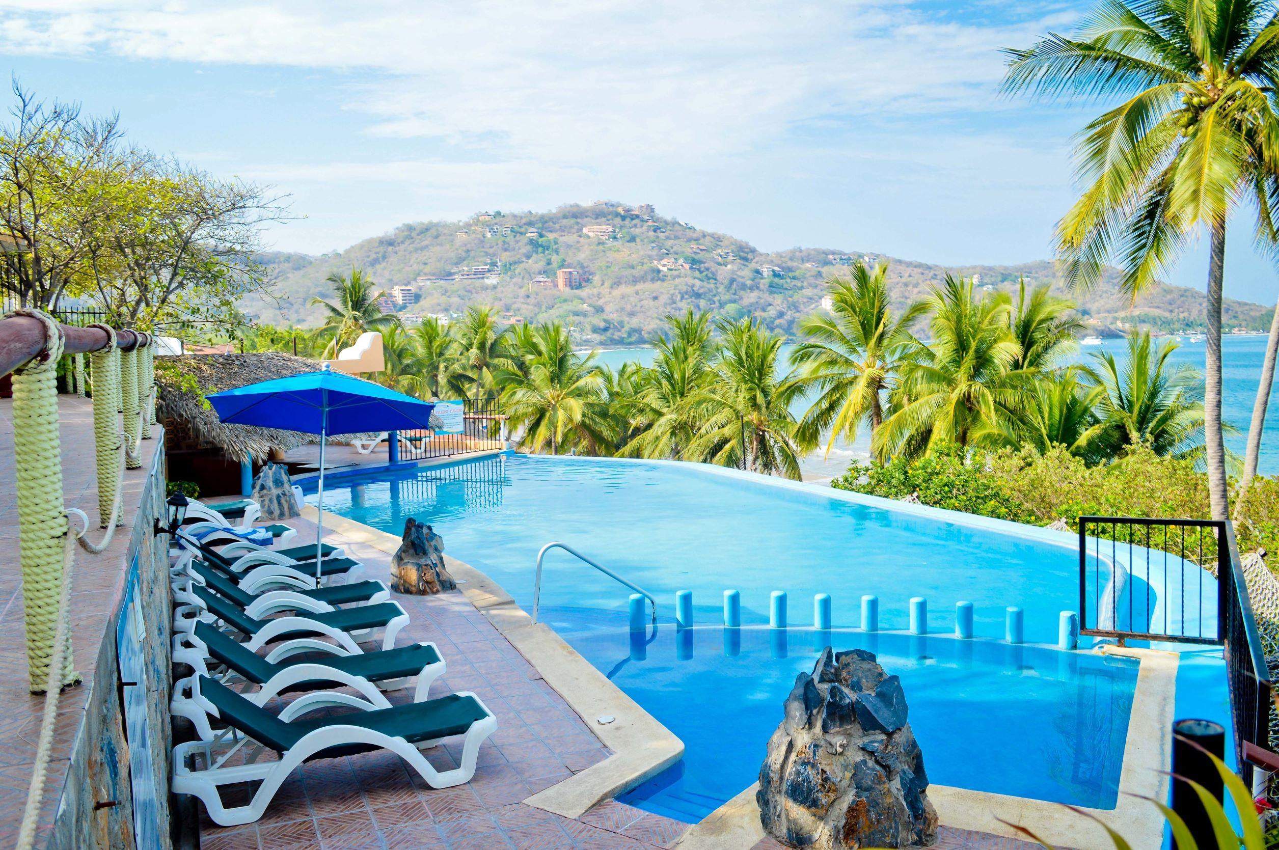 Hotel Catalina Beach Resort Zihuatanejo Exterior foto