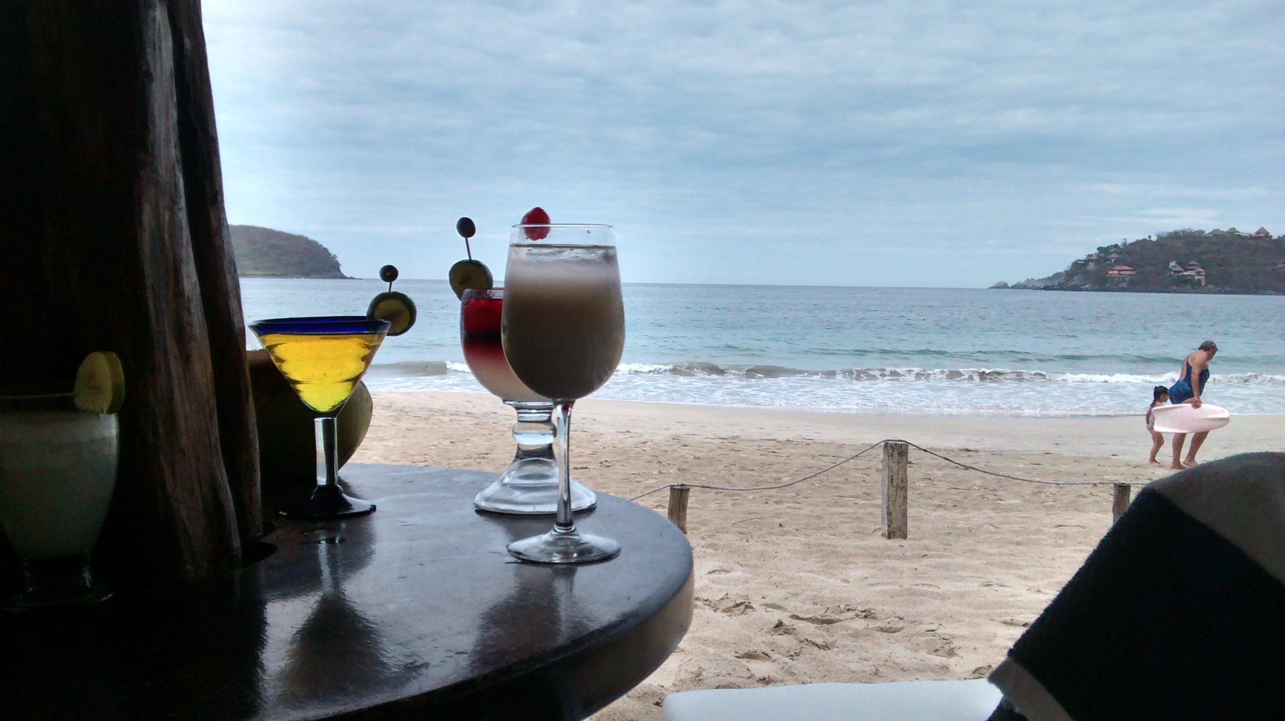 Hotel Catalina Beach Resort Zihuatanejo Exterior foto