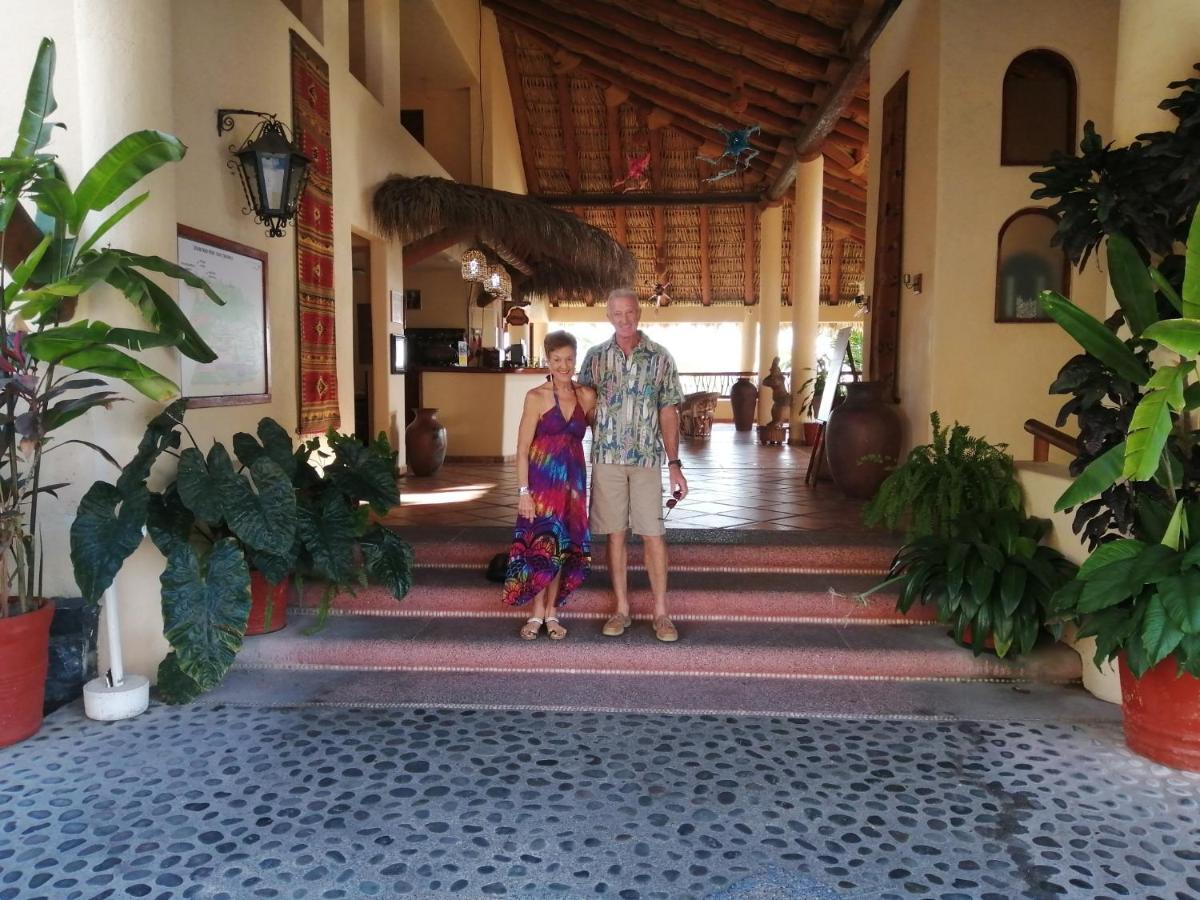 Hotel Catalina Beach Resort Zihuatanejo Exterior foto