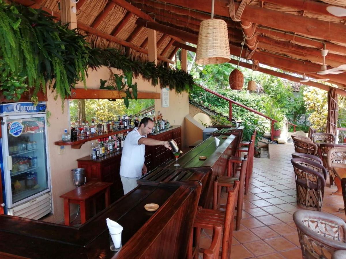 Hotel Catalina Beach Resort Zihuatanejo Exterior foto
