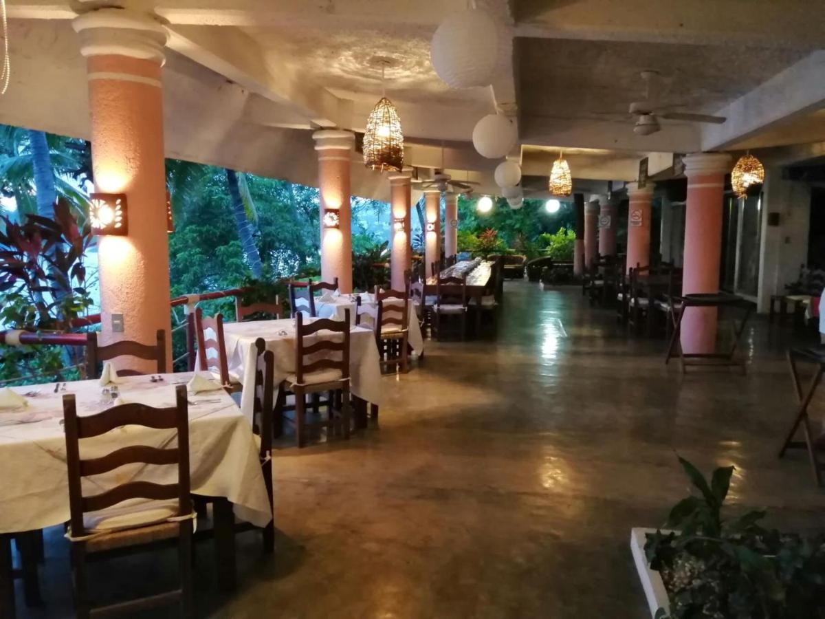 Hotel Catalina Beach Resort Zihuatanejo Exterior foto